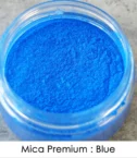 mica-colorant-en-poudre-naturel-bleu-argente.webp